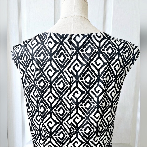 Dress Barn Black and White Geometric Print Dress EUC Size 14 - Picture 6 of 9